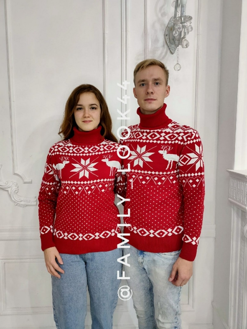 Новогодние свитера с оленями оптом
